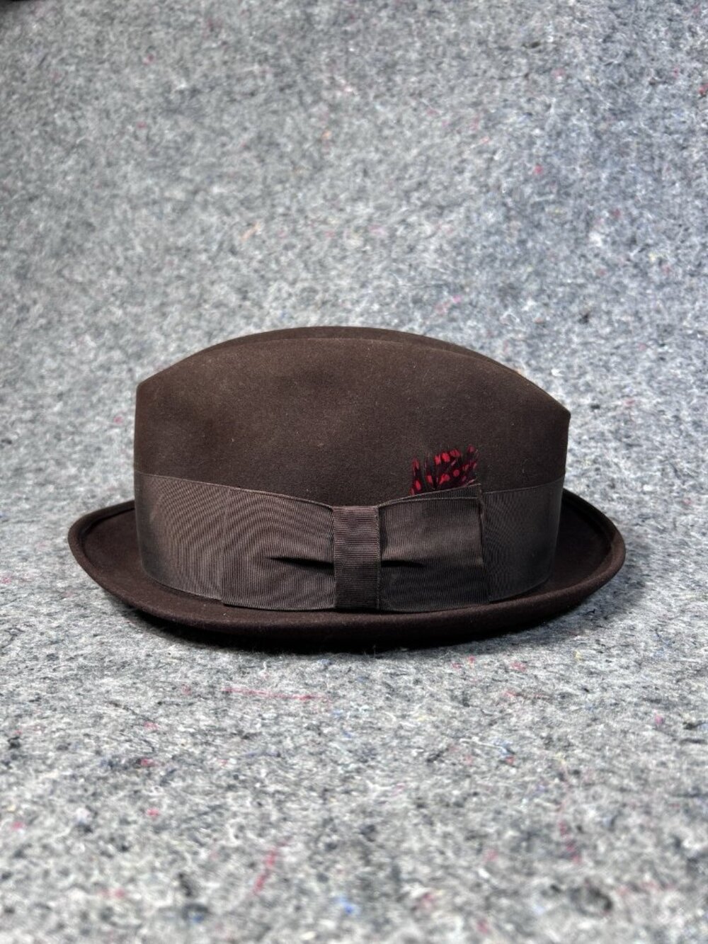 Vintage Dobbs Fifth Avenue New York Fedora Hat Brown Wool Feather Sz 7 3/8 USA